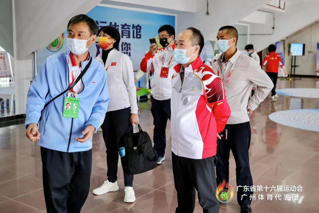 广东省举重冠军_清远市举重比赛_清远省运会举重冠军是谁