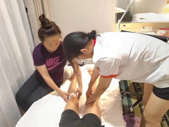 清远省运会举重冠军是谁_清远市举重比赛_广东省举重冠军
