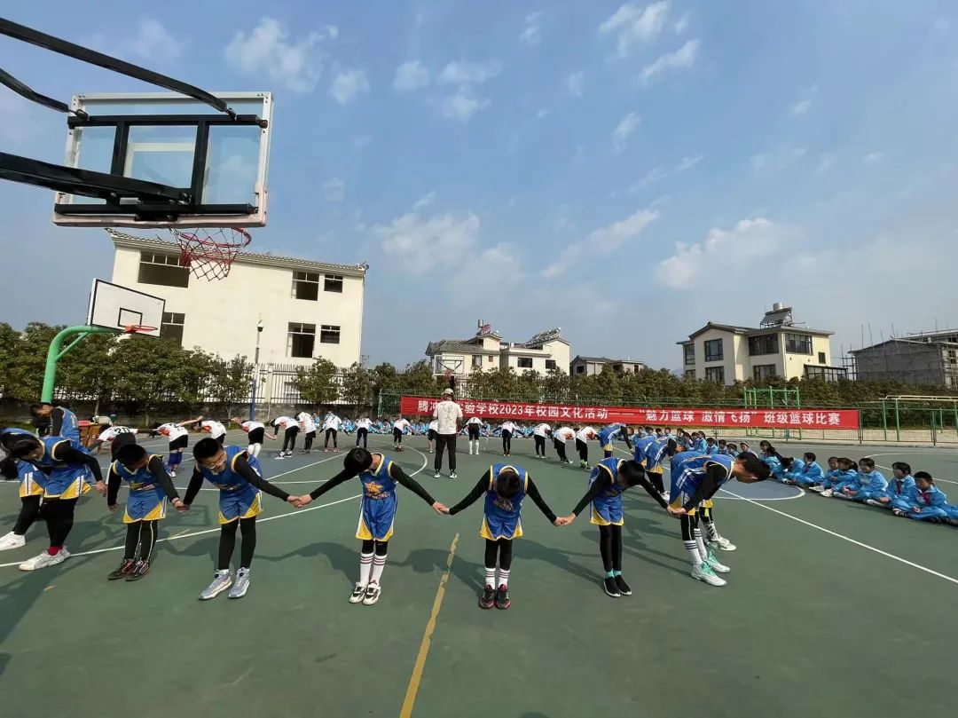 篮球比赛外援上场规则_篮球场外救球算不算犯规_篮球规则里场外援助是什么