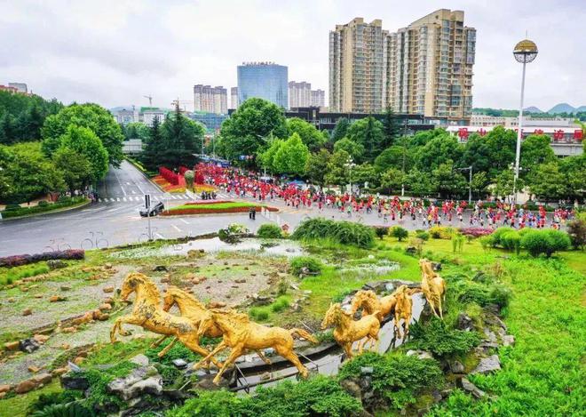贵阳马拉松2021报名时间表_贵阳马拉松2020时间表_贵阳国际马拉松图片