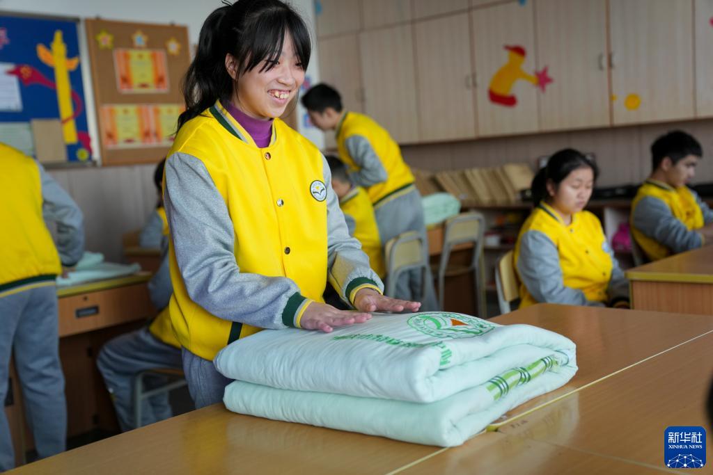 学校生活技能教育的内容是什么_学生生活技能教学_教学生生活技能的句子